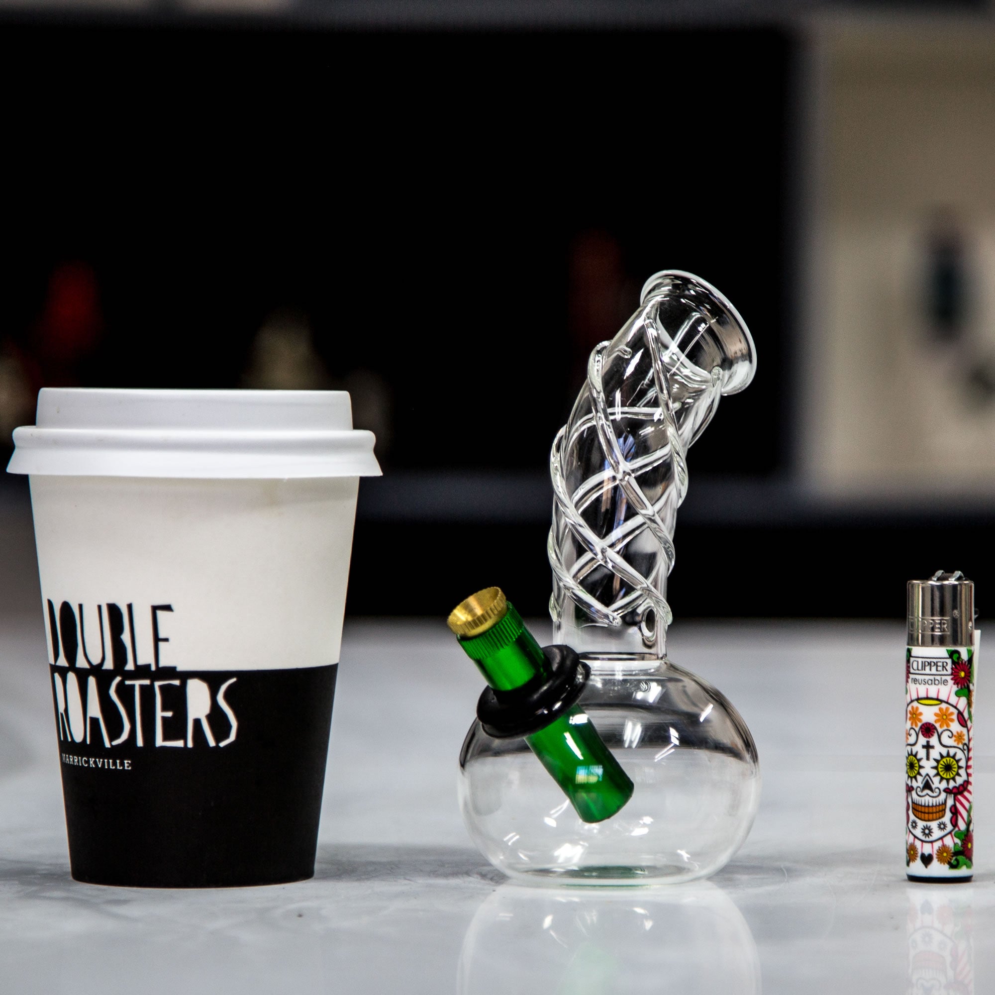Agung Bonza Glass Twister Bong 17cm