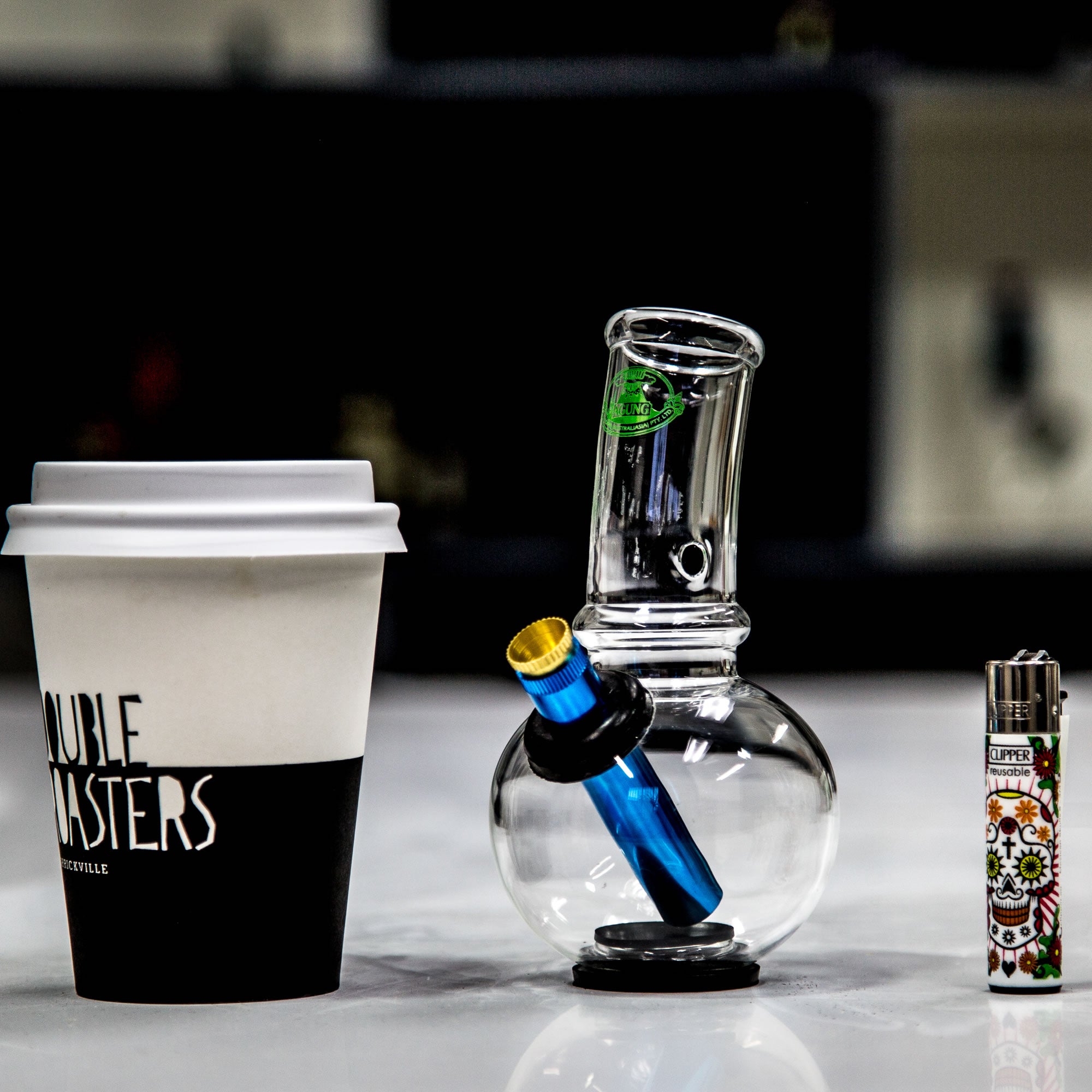 Aussie cannabis smokers bong from Agung.