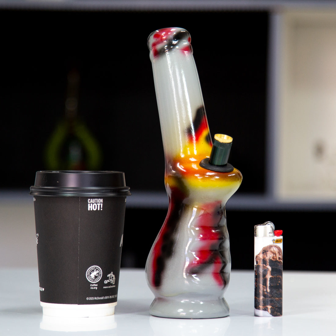Agung Ceramic Gripper Bong 25cm Smokey 1272