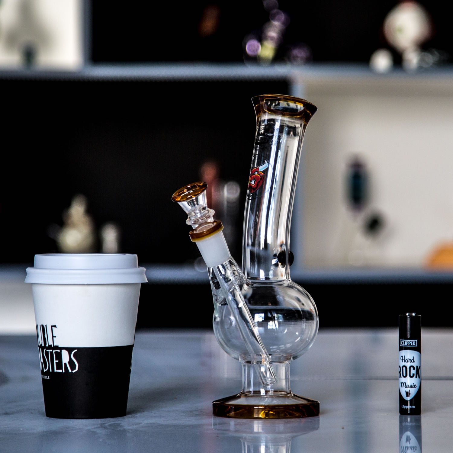 Agung Angry Bull Medium Glass Bong 25cm Amber