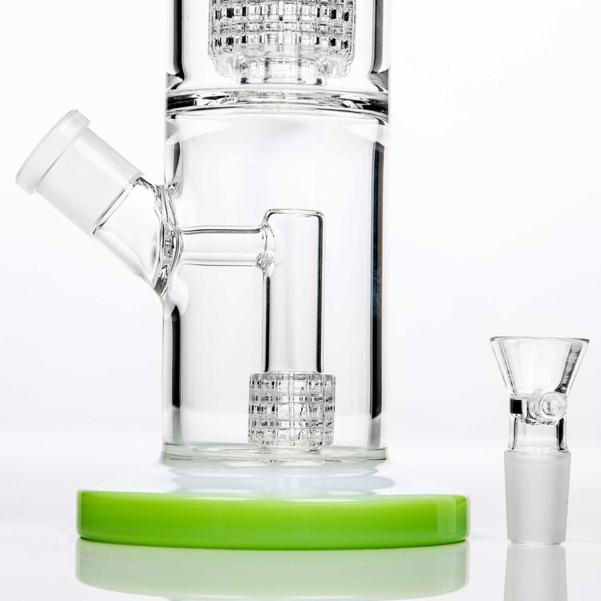 Percolator on glass bong for diffusion of smoke.