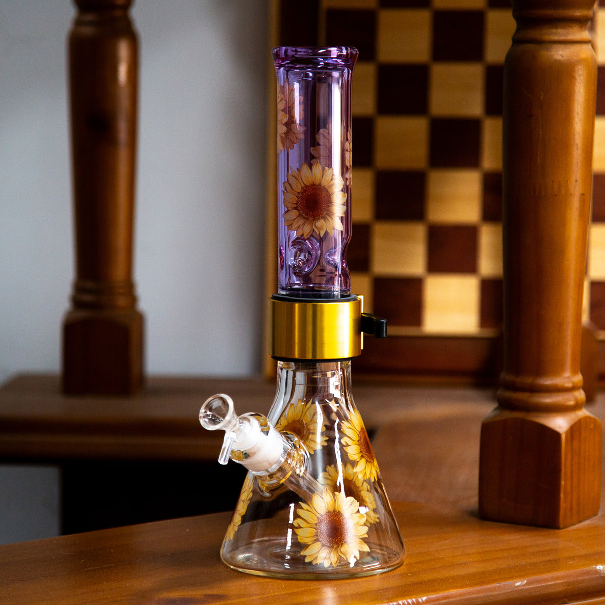 Prism Short Beaker Purple Sunflower Gold Clamp