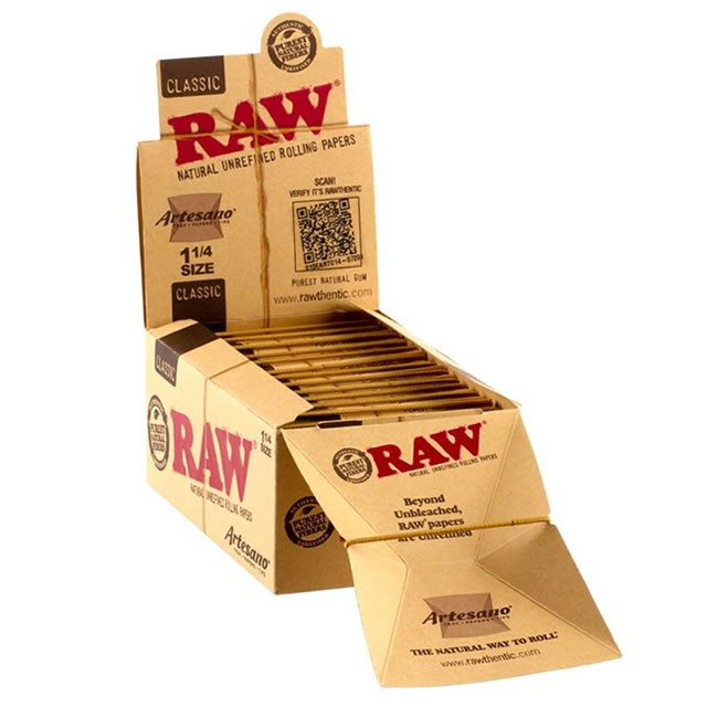 Box of RAW brand rolling papers