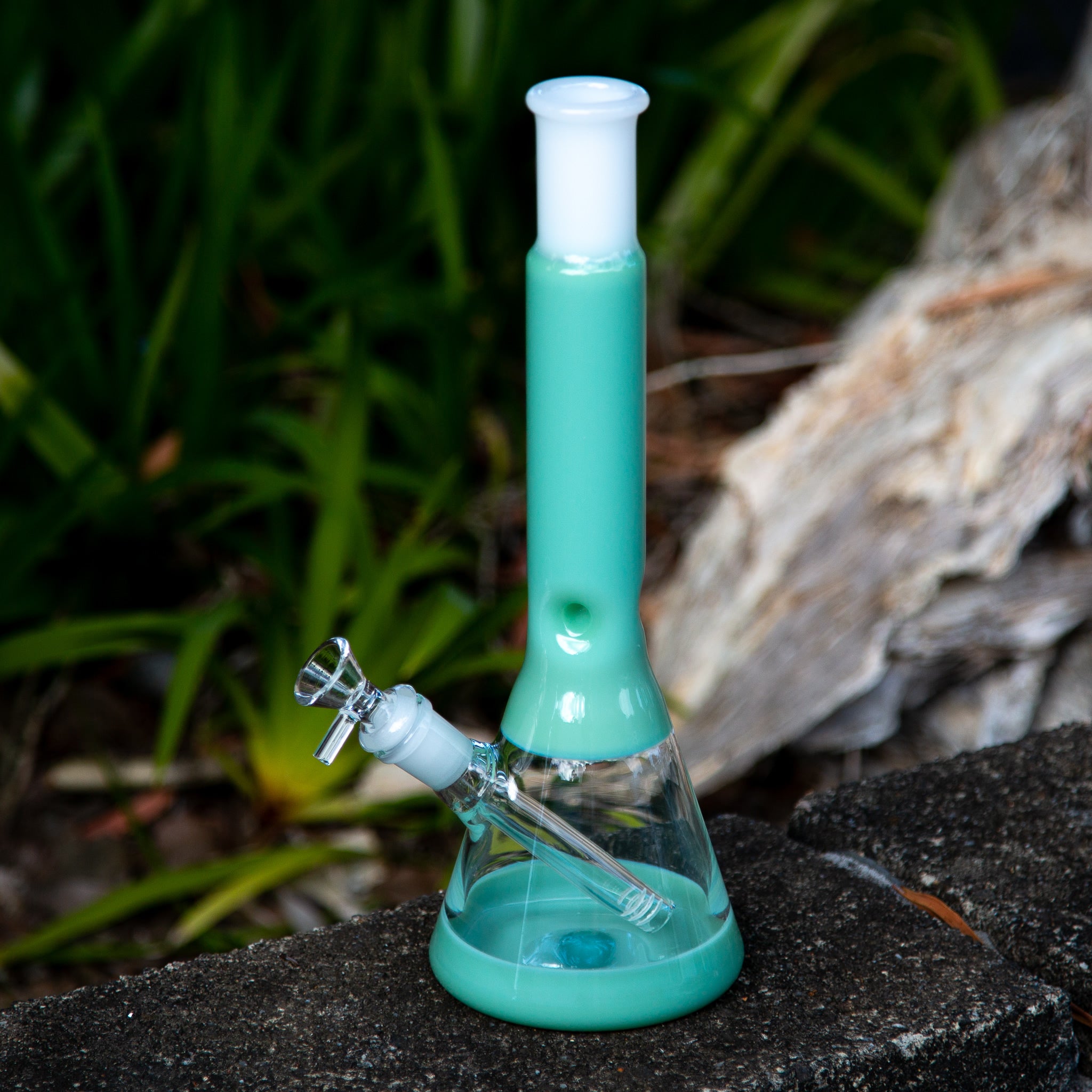 30cm glass beaker bong for Australian medical cannabis patients.